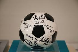 “英雄跟注”（Hero Call）的逻辑：支撑你抓诈唬的依据是什么？（英雄跟注的决策逻辑：如何判断对手在诈唬？）