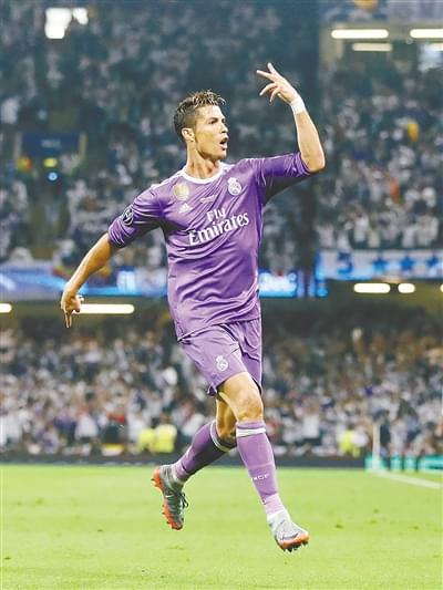 足球职业生 足球职业生